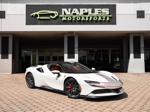 Used 2022 Ferrari SF90 Stradale Coupe image 36