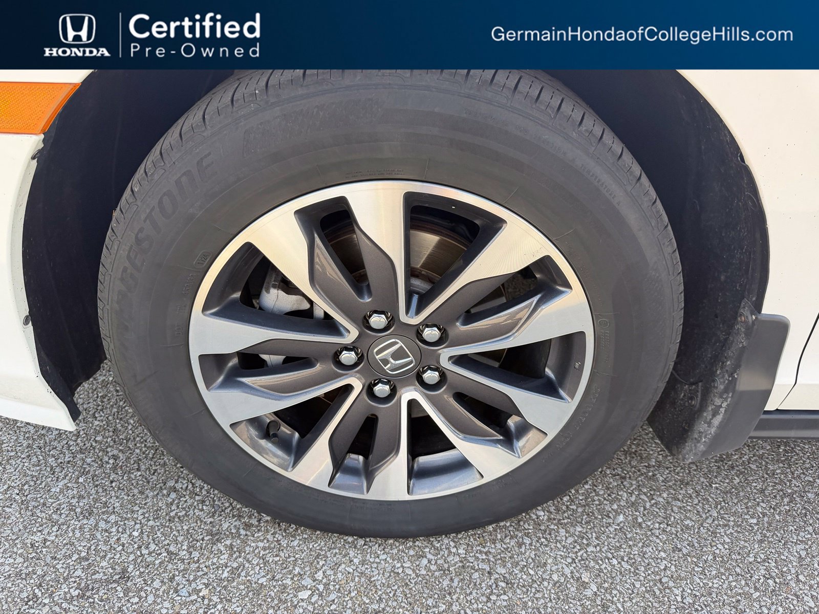 Certified 2024 Honda Odyssey EX-L image 13