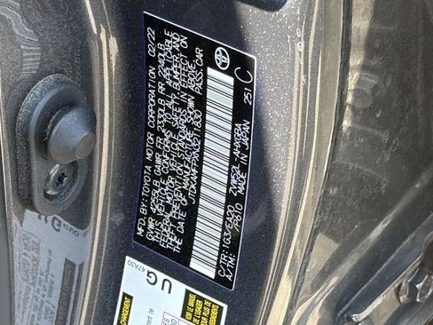 Used 2022 Toyota Prius Prime XLE FWD image 9
