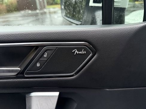 Used 2022 Volkswagen Tiguan SEL R-Line image 23