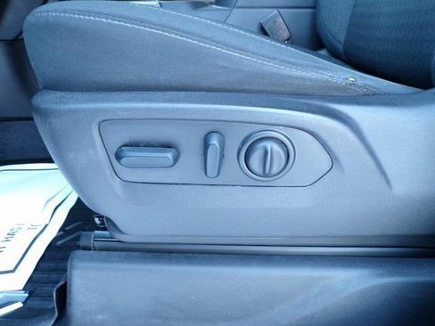 Used 2022 Chevrolet Silverado 1500 LT Trail Boss w/ Bed Protection Package image 14