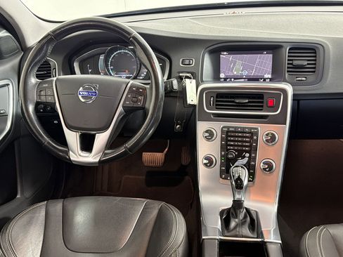 Used 2018 Volvo V60 T5 Dynamic w/ Vision Package AWD/4WD image 28