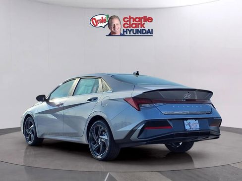 New 2026 Hyundai Elantra SEL Sport Premium FWD image 3