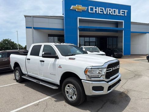 Used 2022 RAM 2500 Tradesman AWD/4WD image 1