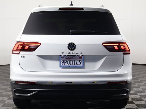 Used 2024 Volkswagen Tiguan SE FWD image 5