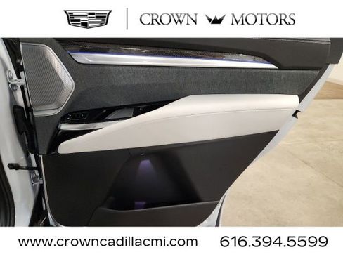 Certified 2026 Cadillac Escalade V AWD/4WD image 36
