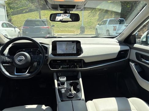 Certified 2023 Nissan Rogue SL w/ SL Premium Package image 6