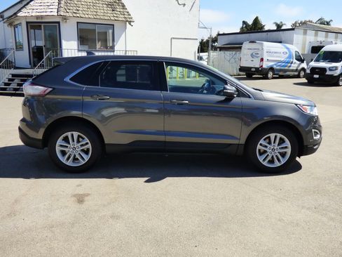 Used 2015 Ford Edge SEL w/ Equipment Group 201A AWD/4WD image 2