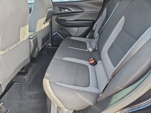 Used 2025 Chevrolet TrailBlazer LT FWD image 17