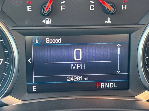 Used 2023 Chevrolet Equinox RS AWD/4WD image 15