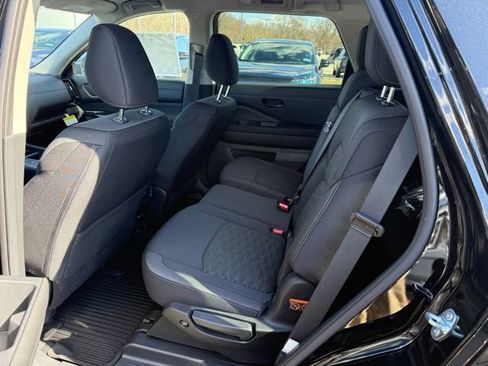 New 2026 Nissan Pathfinder SV image 23