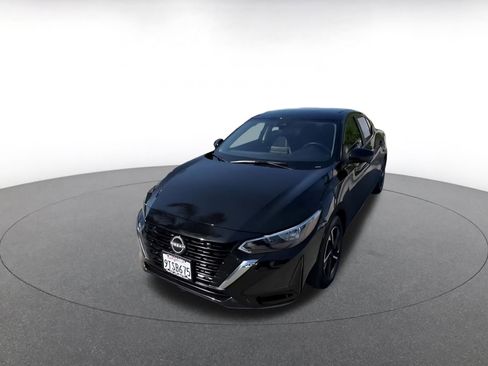 Used 2025 Nissan Sentra SV FWD image 7