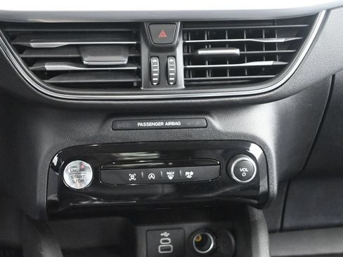 Used 2025 Ford Escape Platinum AWD/4WD image 28