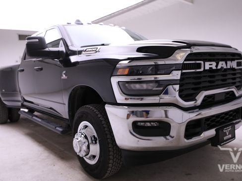New 2026 RAM 3500 Tradesman image 7