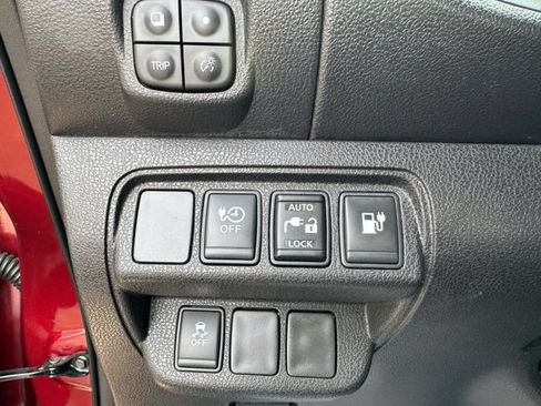 Used 2016 Nissan Leaf S w/ Charger Package FWD image 16