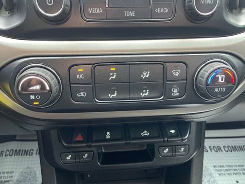 Used 2015 GMC Canyon SLT image 21