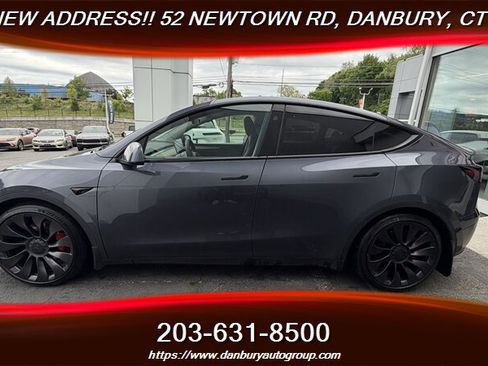 Used 2023 Tesla Model Y Performance AWD/4WD image 2