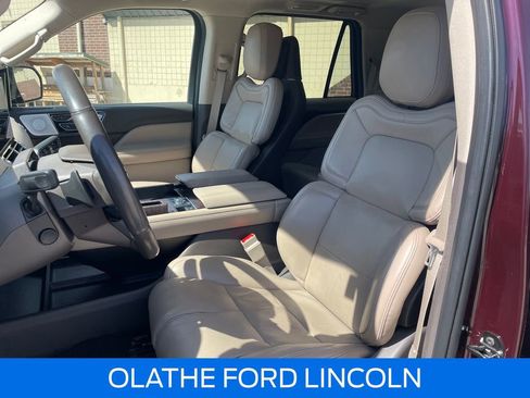 Certified 2023 Lincoln Navigator L Reserve AWD/4WD image 11