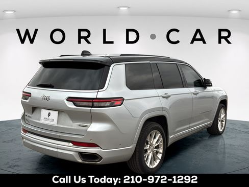 Used 2021 Jeep Grand Cherokee L Summit w/ Luxury Tech Group V AWD/4WD image 7