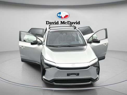 Used 2024 Toyota bZ4X XLE w/ Weather Package AWD/4WD image 42