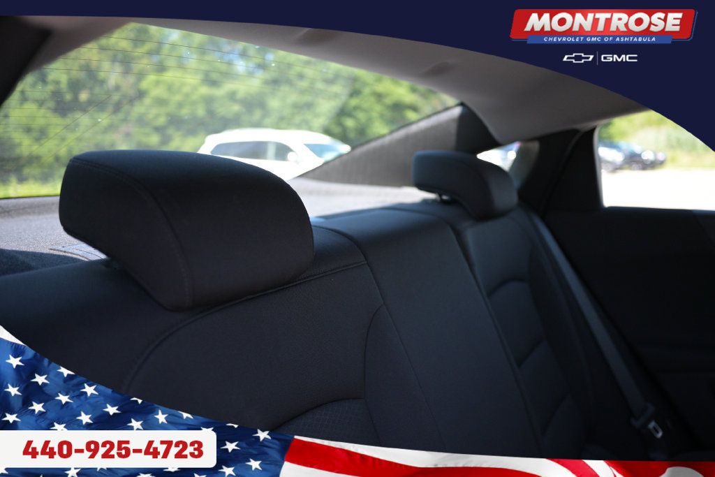 Used 2022 Chevrolet Malibu RS FWD image 37