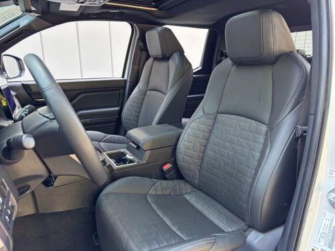 Used 2024 Toyota Tacoma TRD Sport w/ TRD Sport Premium Package image 40