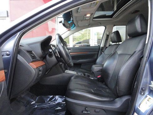 Used 2013 Subaru Outback 2.5i Limited image 9