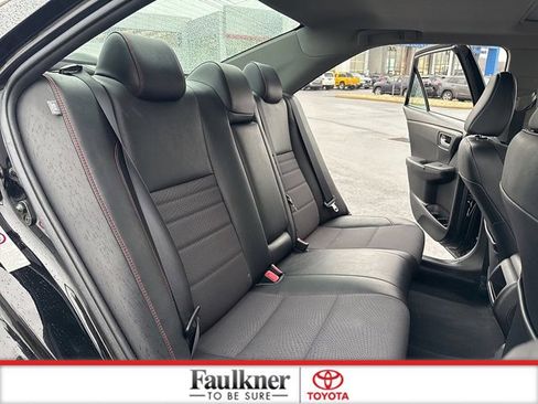 Certified 2016 Toyota Camry image 15