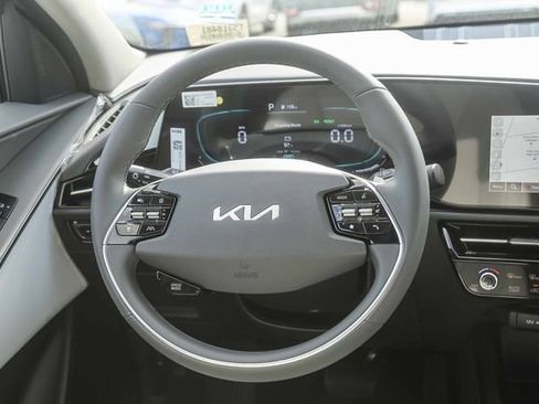 New 2026 Kia Niro EX image 8