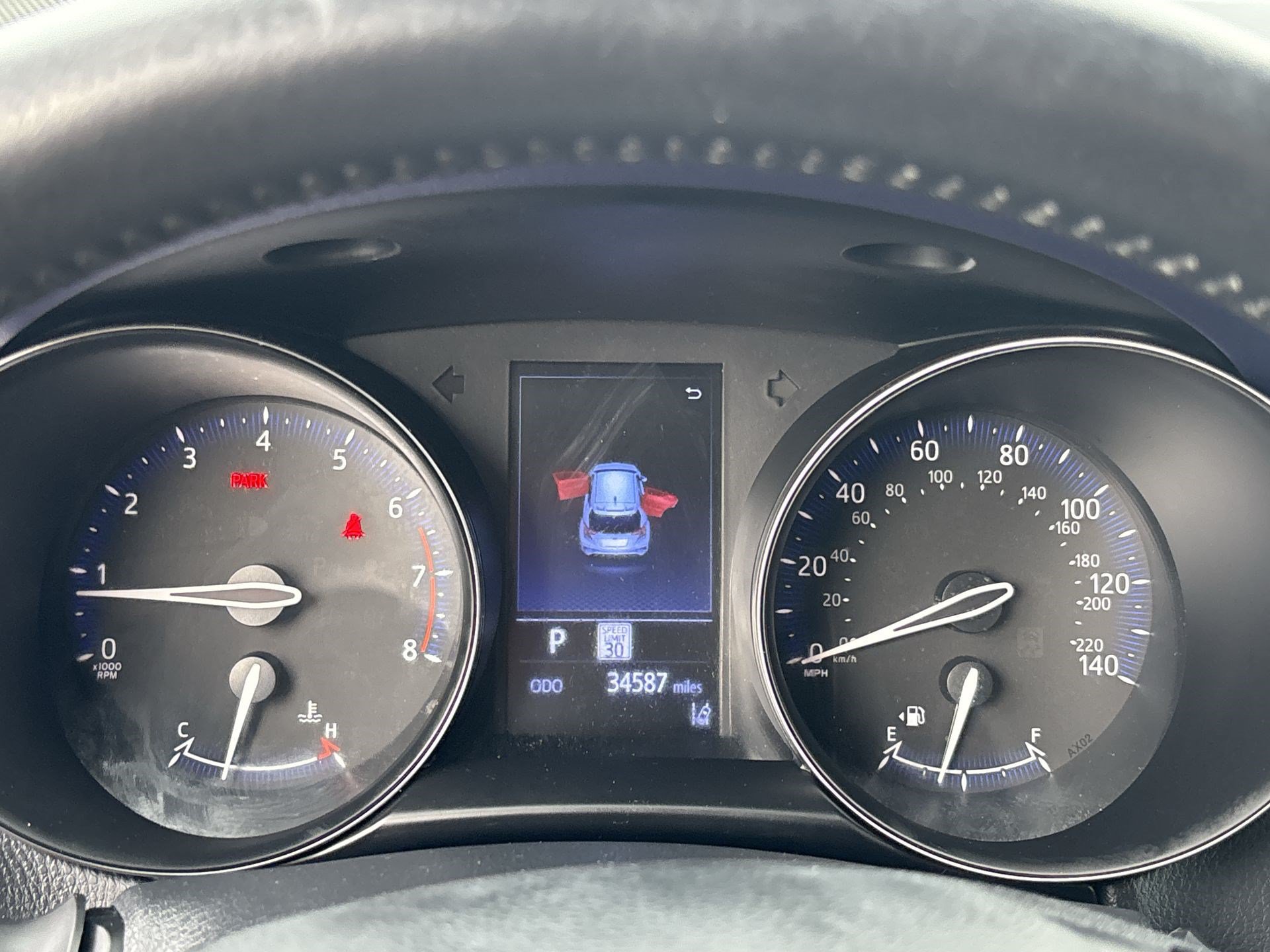 Used 2021 Toyota C-HR XLE FWD image 10