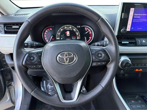Used 2023 Toyota RAV4 XLE Premium image 18