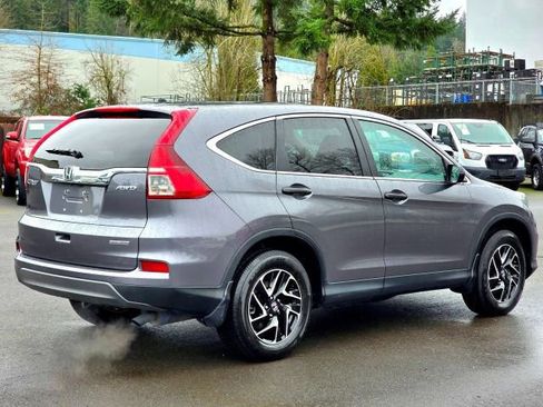 Used 2016 Honda CR-V SE image 7