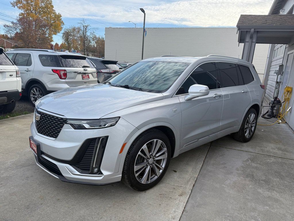 Used 2020 Cadillac XT6 Premium Luxury FWD image 3