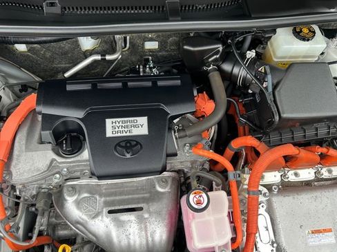 Used 2017 Toyota RAV4 Limited w/ Advanced Technology Package image 19