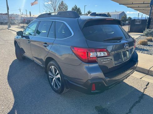 Used 2019 Subaru Outback 2.5i Limited image 3