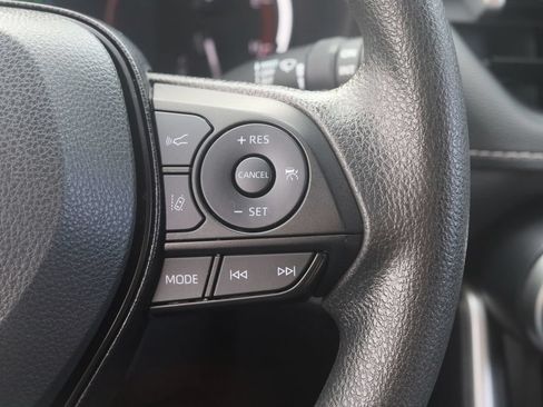 Certified 2025 Toyota RAV4 XLE AWD/4WD image 18