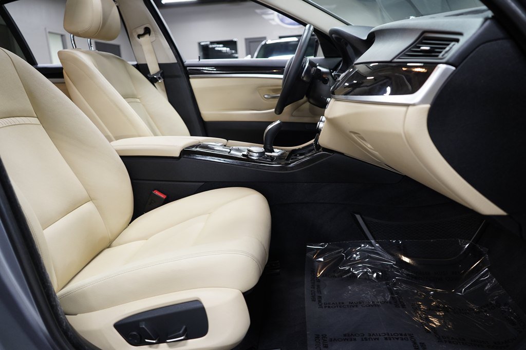 Used 2016 BMW 535i Sedan RWD image 31