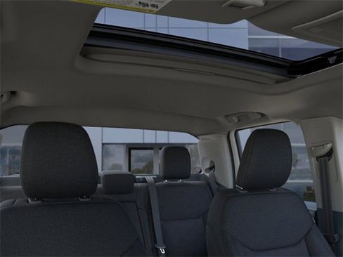 New 2026 Ford Maverick XLT w/ Equipment Group 301A image 12