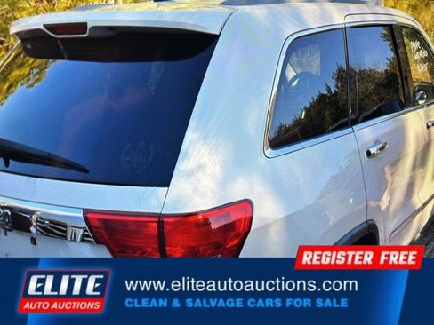 Used 2012 Jeep Grand Cherokee Overland image 8