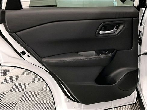 New 2025 Nissan Rogue SV image 30