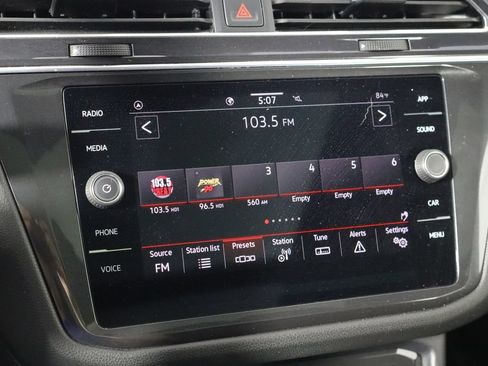 Used 2023 Volkswagen Tiguan SE R-Line FWD image 31