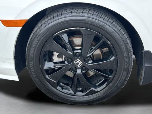 Certified 2024 Honda Odyssey Sport image 5