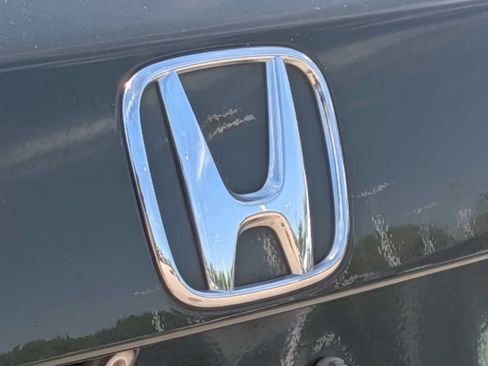 Used 2017 Honda HR-V LX image 9