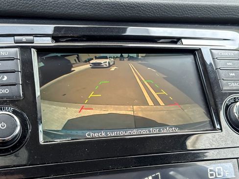 Used 2020 Nissan Rogue SV FWD image 18