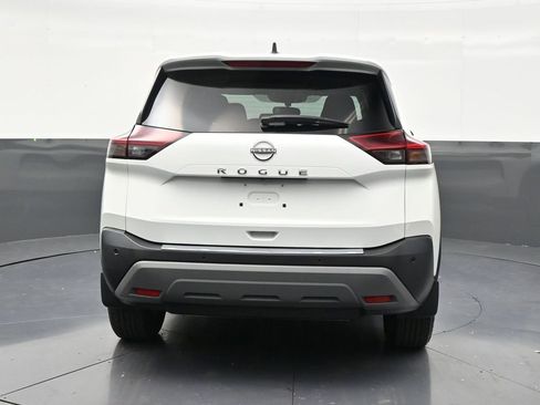 Used 2023 Nissan Rogue S FWD image 4