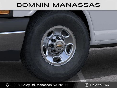 New 2025 Chevrolet Express 2500 w/ Driver Convenience Package image 9