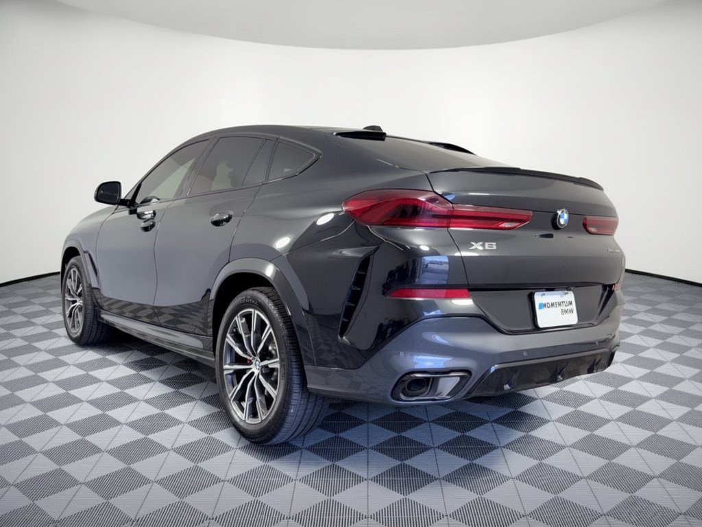 Certified 2024 BMW X6 xDrive40i w/ Premium Package AWD/4WD image 3