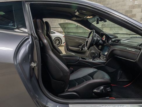 Used 2018 Maserati GranTurismo Sport RWD image 34