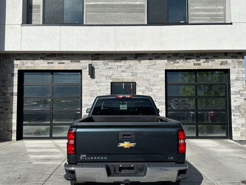 Used 2019 Chevrolet Silverado 1500 LT AWD/4WD image 4