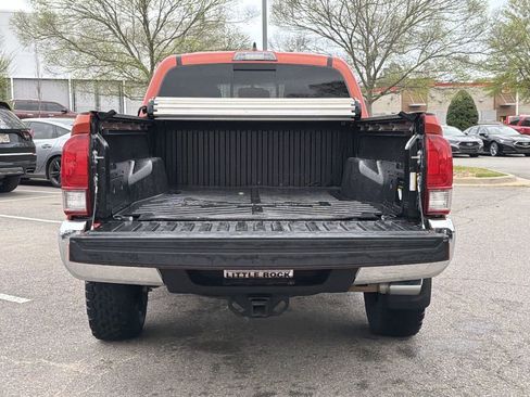 Used 2017 Toyota Tacoma TRD Off-Road w/ Tow Package image 14